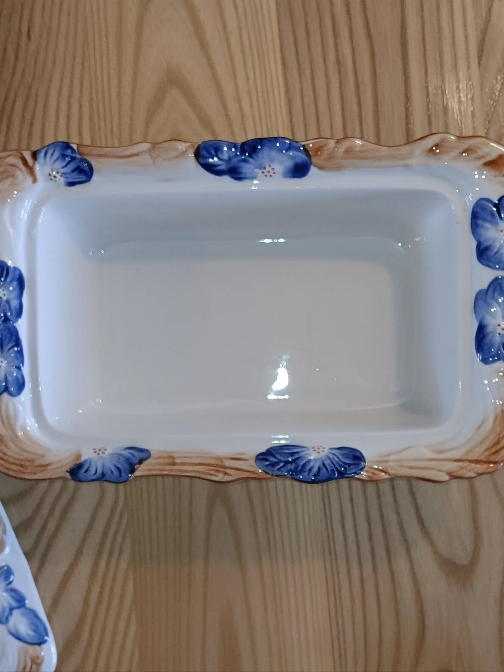 Temp-tations By Tara Providence Print Blue And Gold Medium Casserole Dish